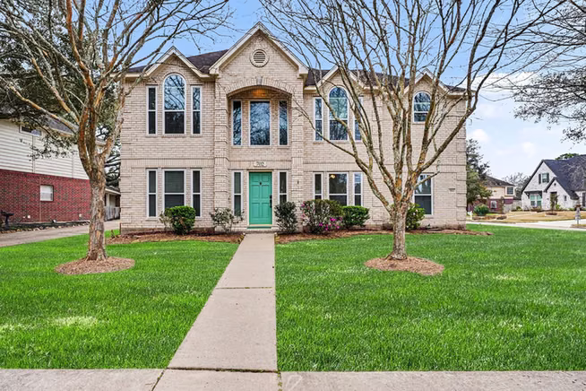Photo of 702 Huntercrest Street, El Lago, TX