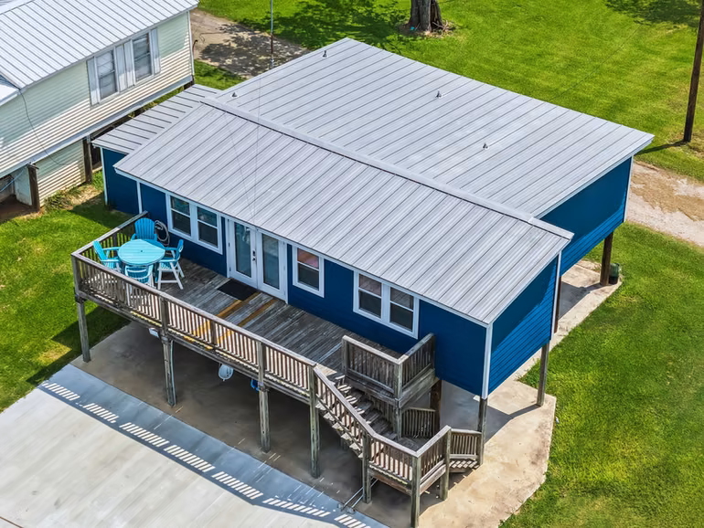 Photo of 291 Private Road 670, Matagorda, TX