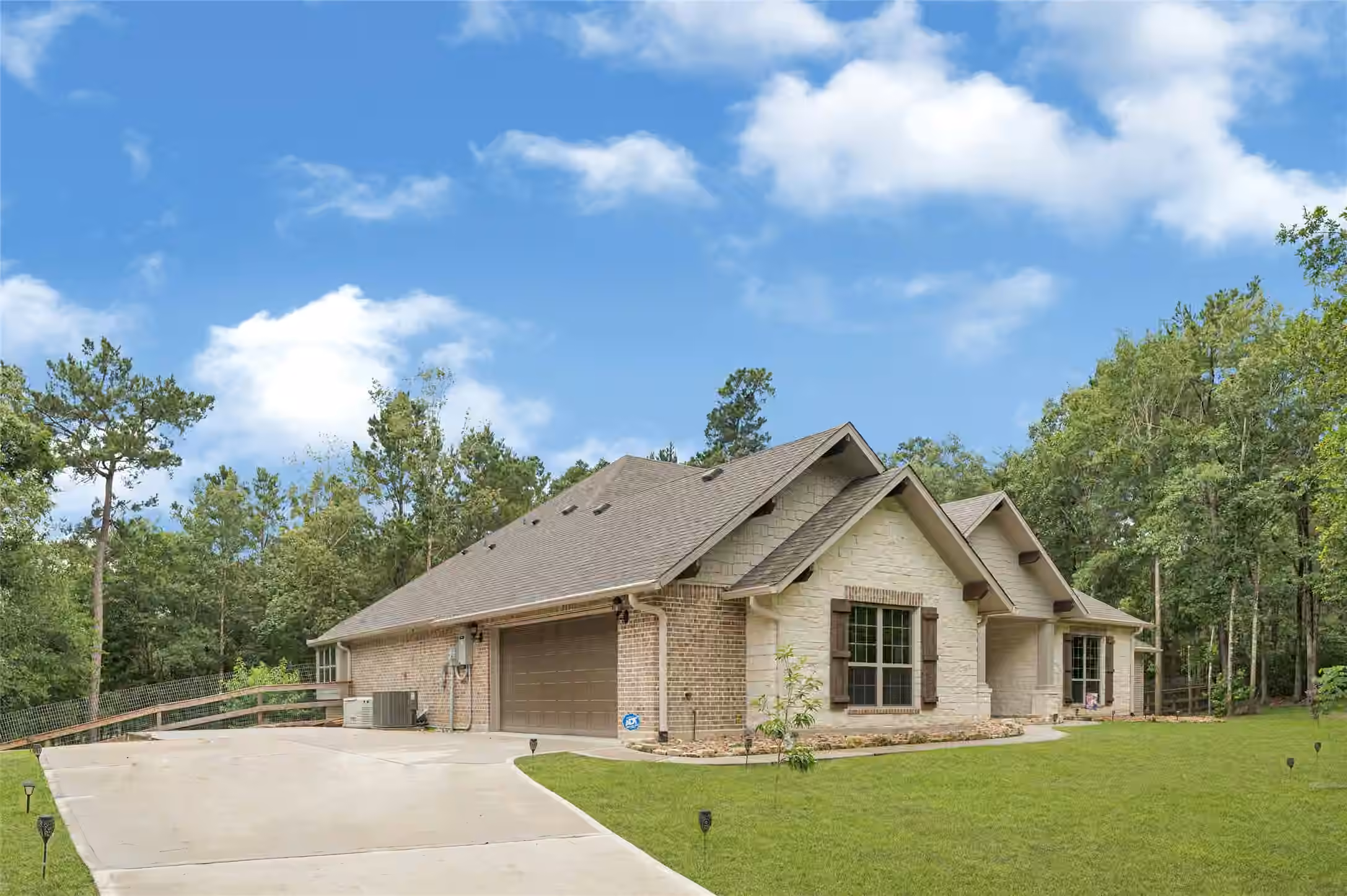 Photo 3 of 182 Stagecoach Circle, Huntsville, TX