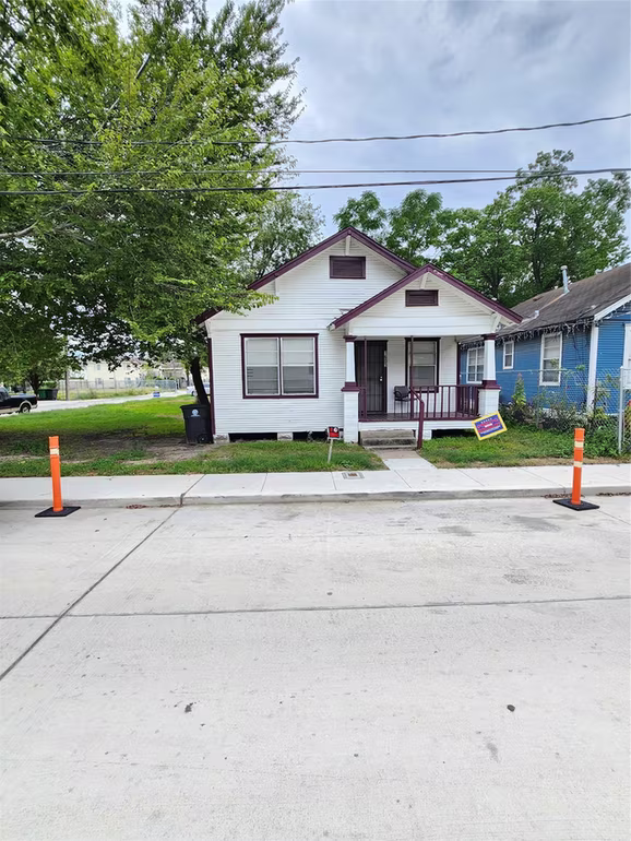 Photo of 1603 Saulnier Street, Houston, TX 77019