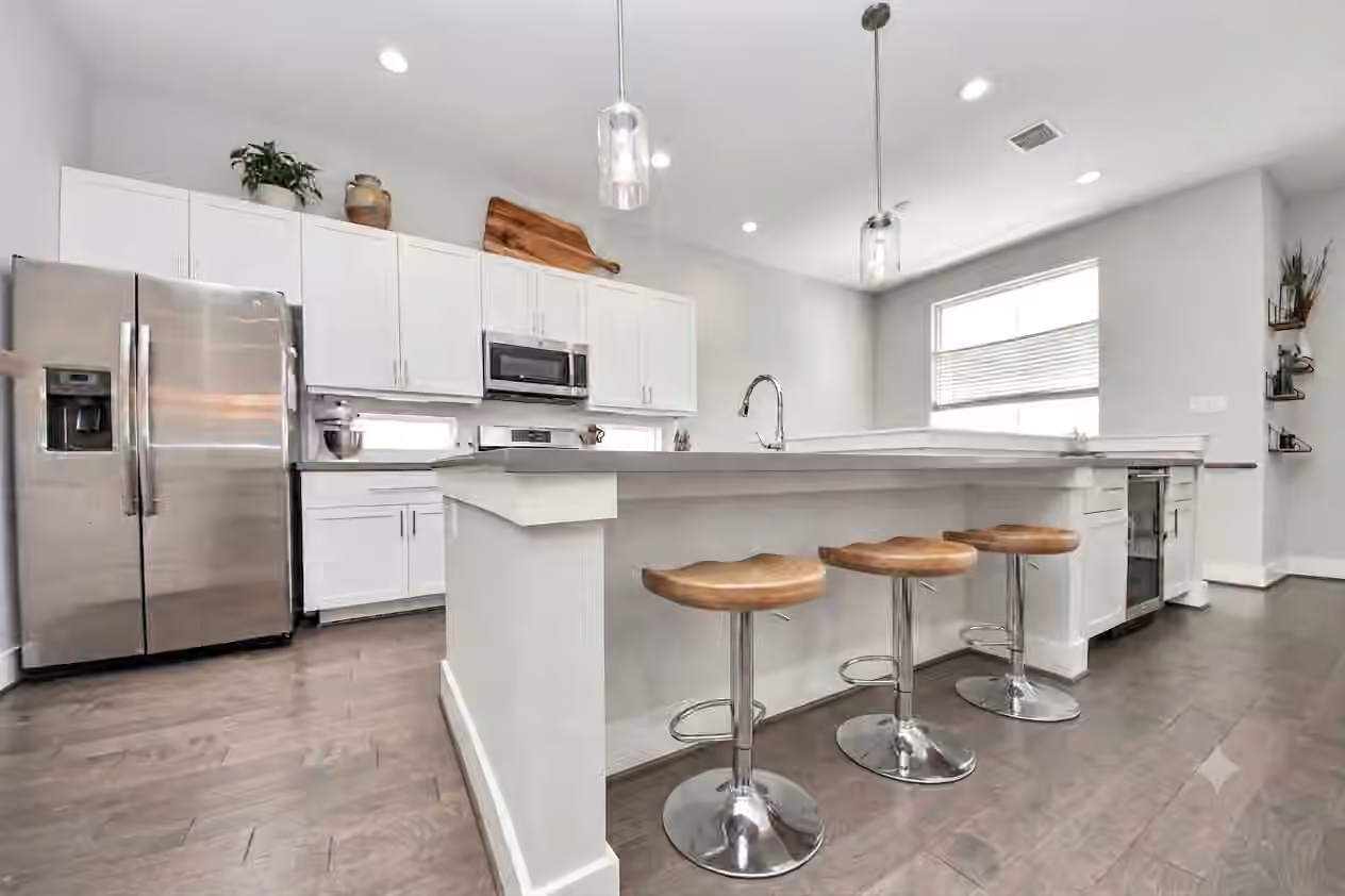 Photo 2 of 5619 Kansas Street C, Houston, TX