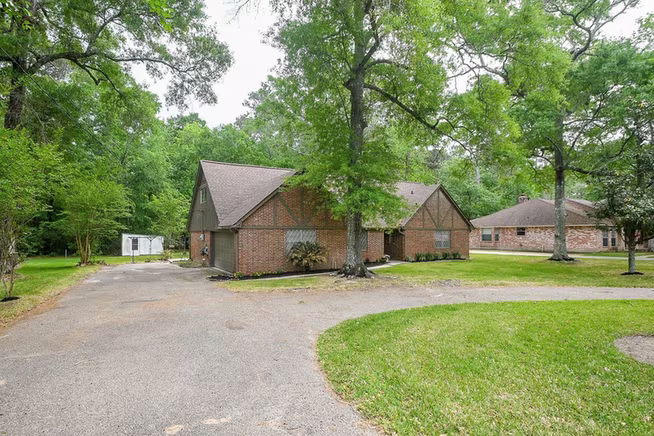 Photo 3 of 96 Panorama Drive, Conroe, TX