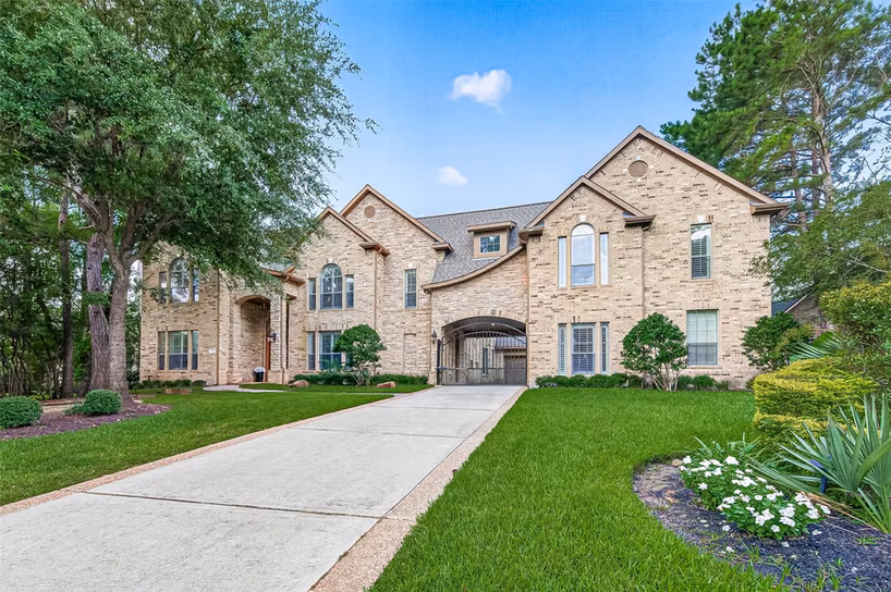 Photo of 15 Veilwood Circle, The Woodlands, TX