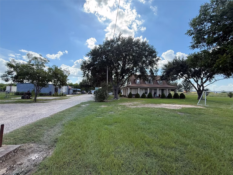 Photo 6 of 5709 Stockdick School Road, Katy, TX