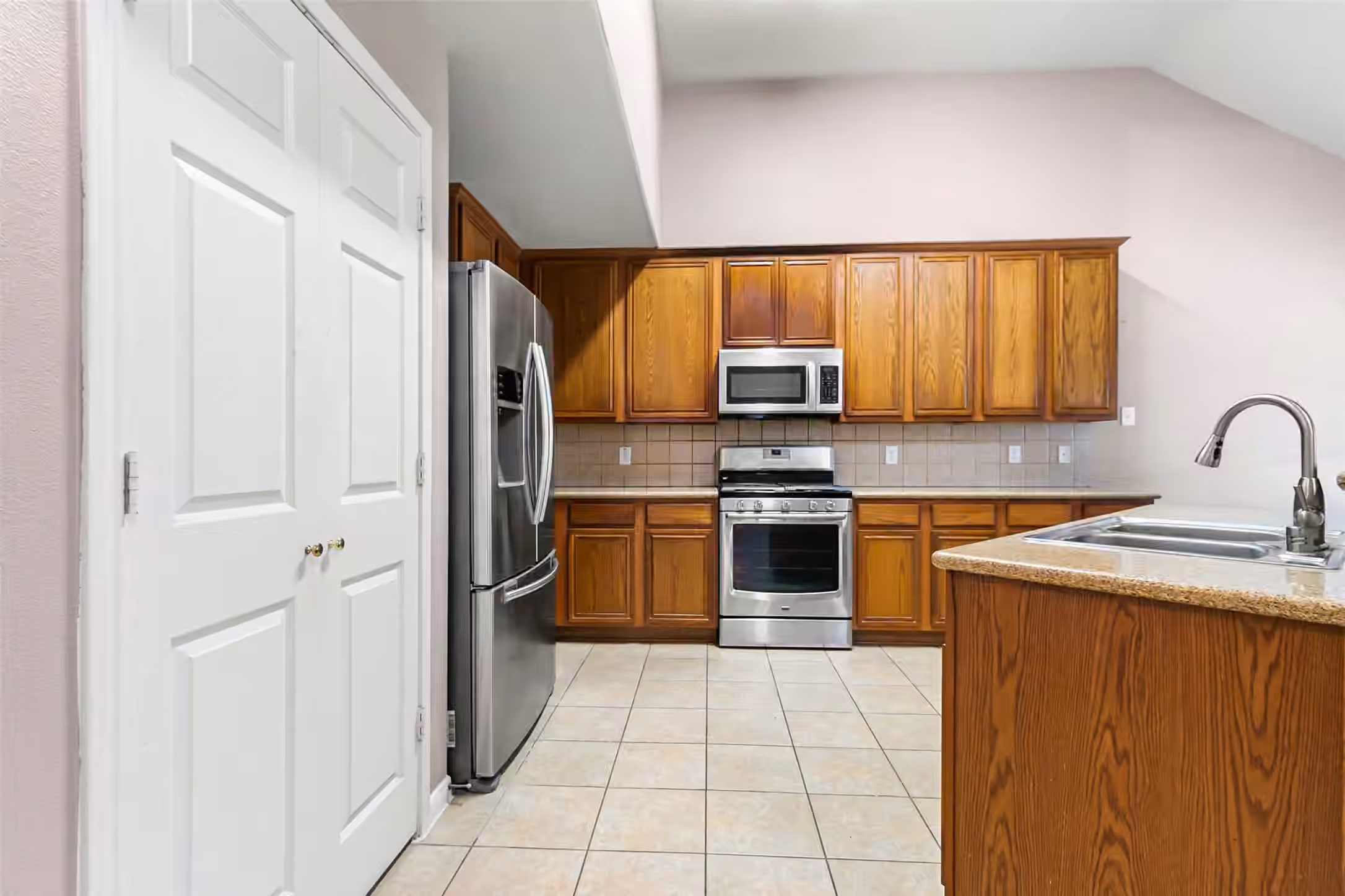 Photo 6 of 20822 Twila Springs Drive, Houston, TX