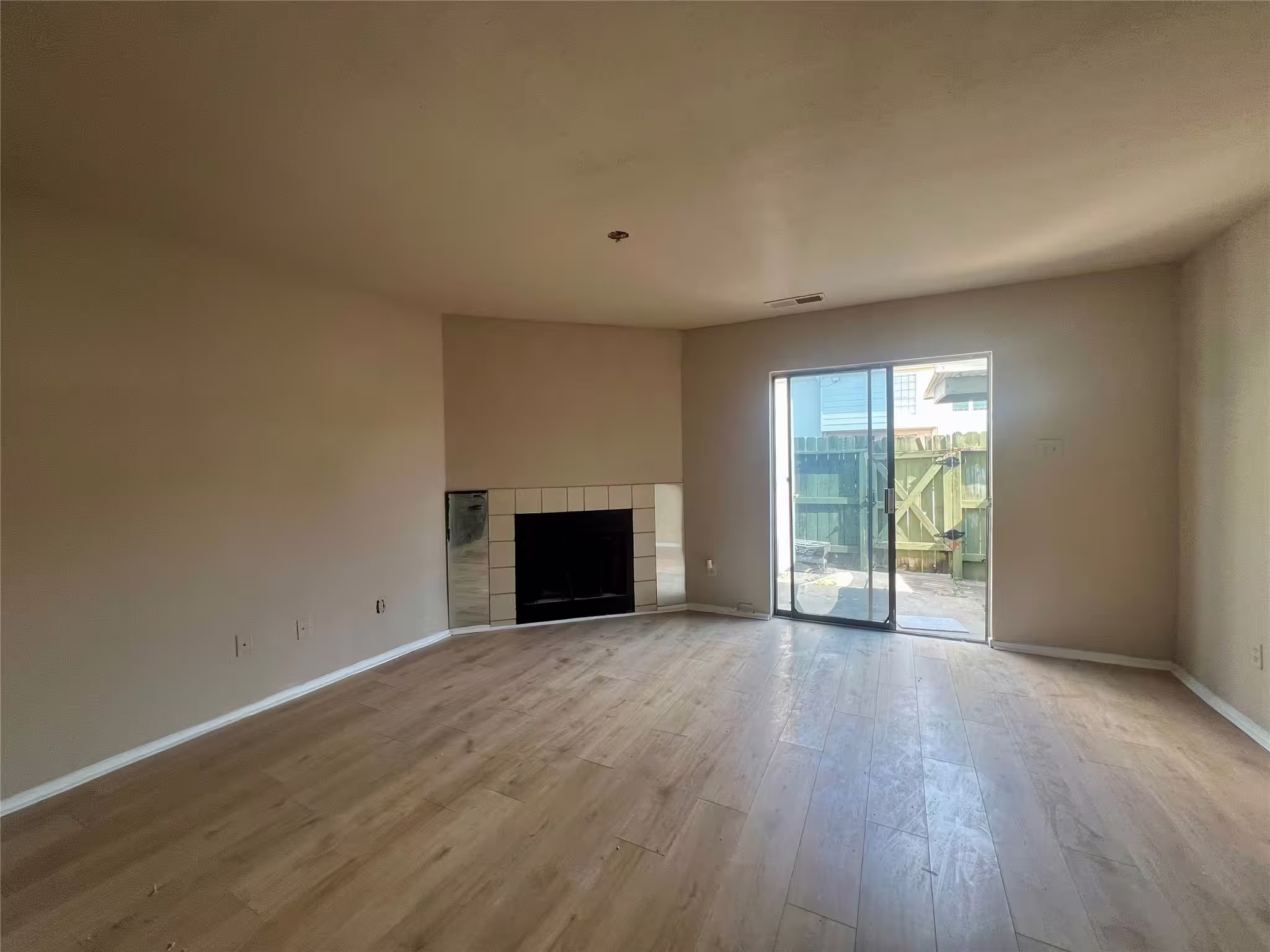 Photo 5 of 12652 Windsor Village Drive 2652, Houston, TX