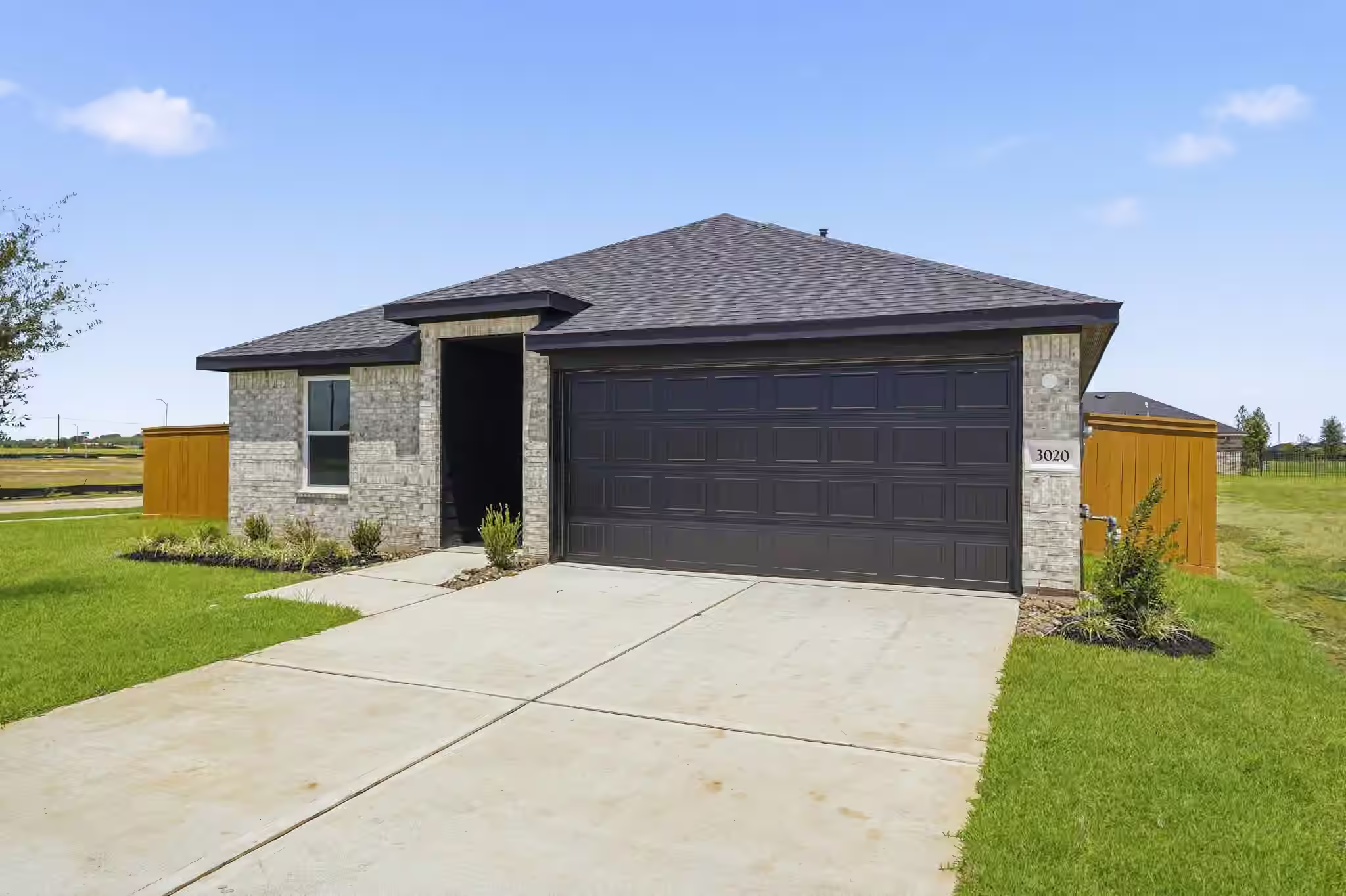Photo 2 of 3020 Sunhill Drive, Katy, TX