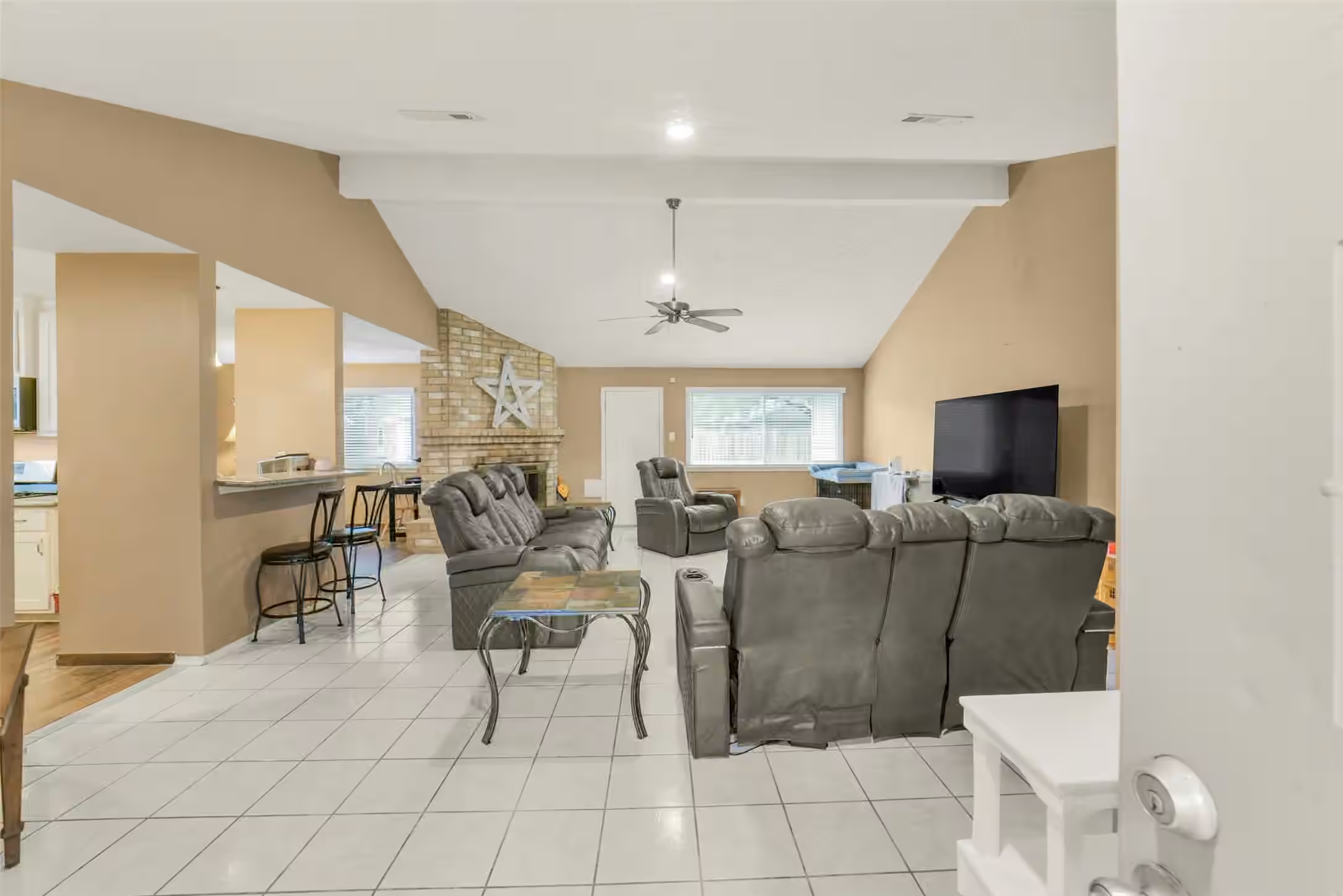 Photo 3 of 2618 Broomsedge Drive, Houston, TX