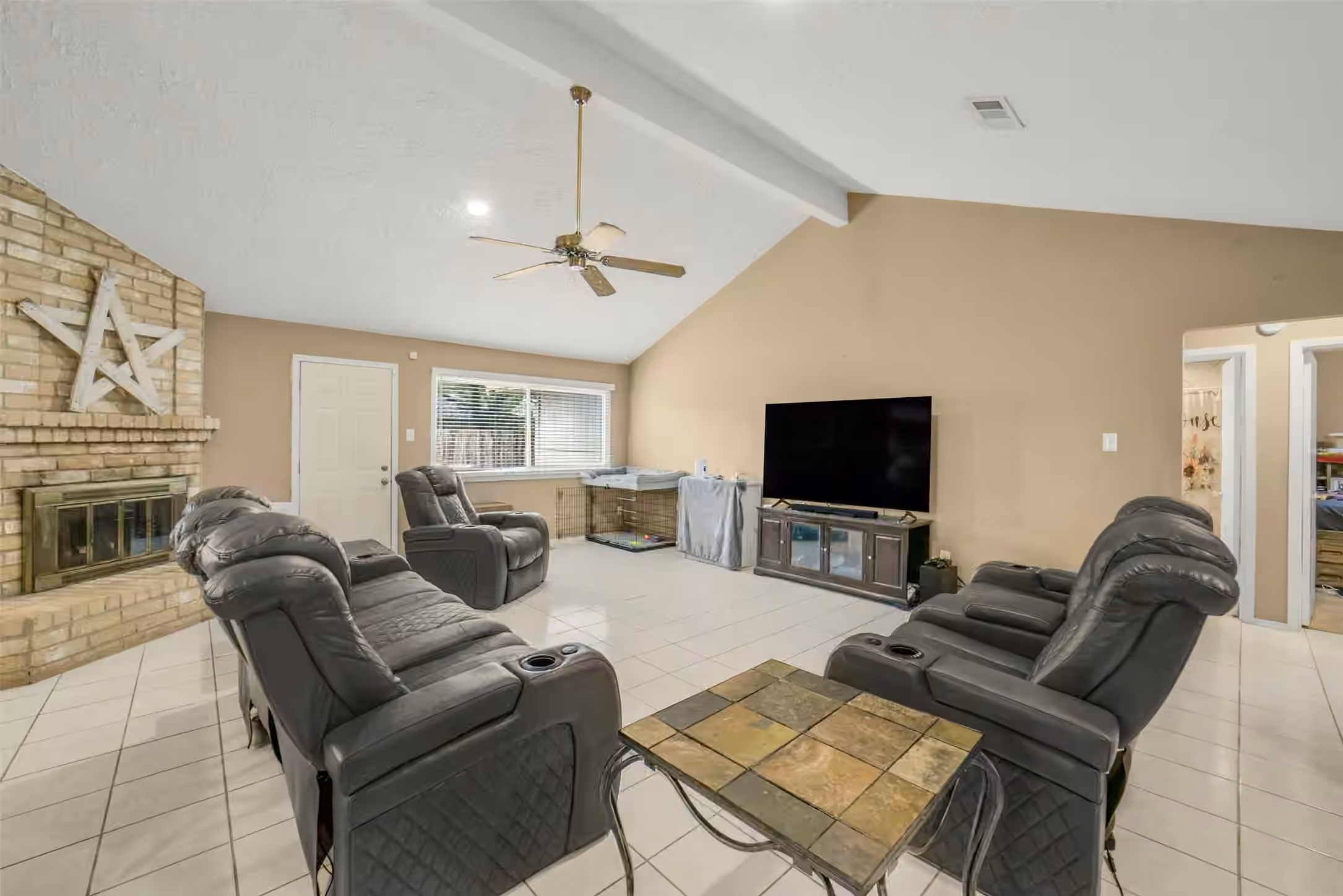 Photo 5 of 2618 Broomsedge Drive, Houston, TX