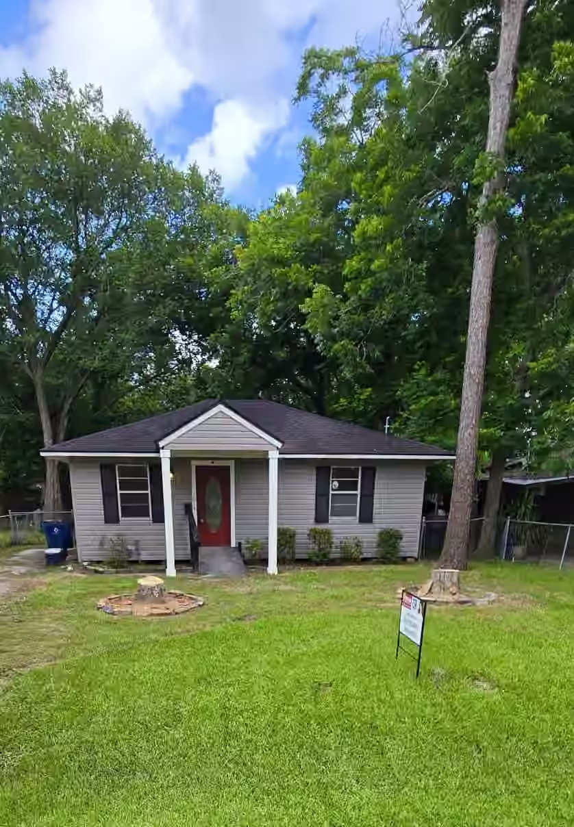 Photo of 1014 N Arcola Street, Angleton, TX 77515