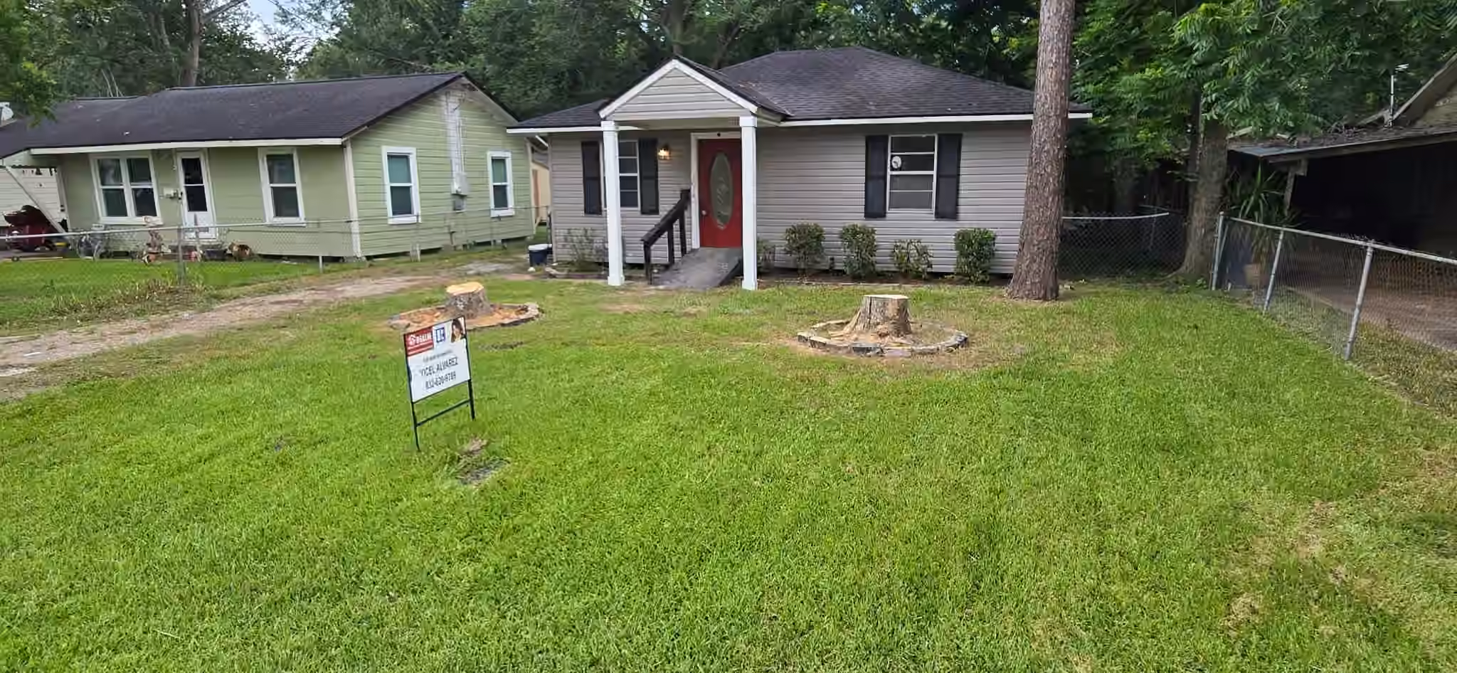 Photo 2 of 1014 N Arcola Street, Angleton, TX