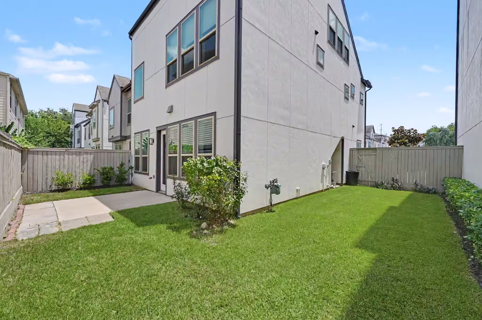 Photo 3 of 3508 Napavine Lane, Houston, TX
