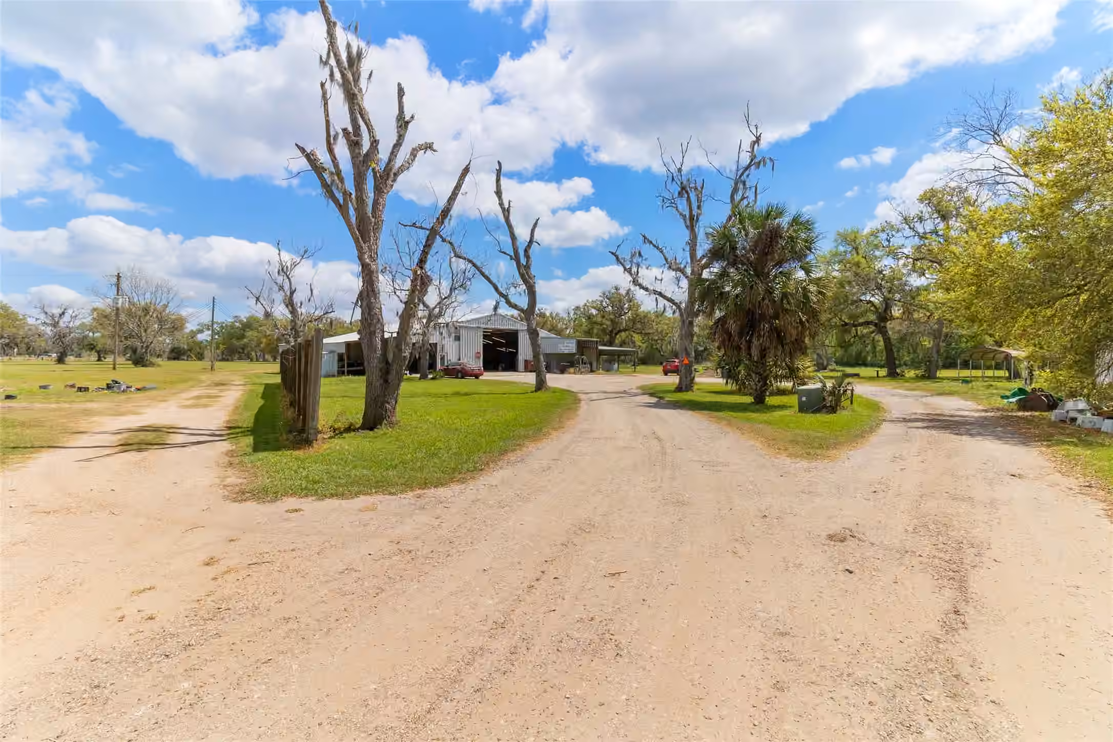 Photo 3 of 4239 County Road 348, Brazoria, TX