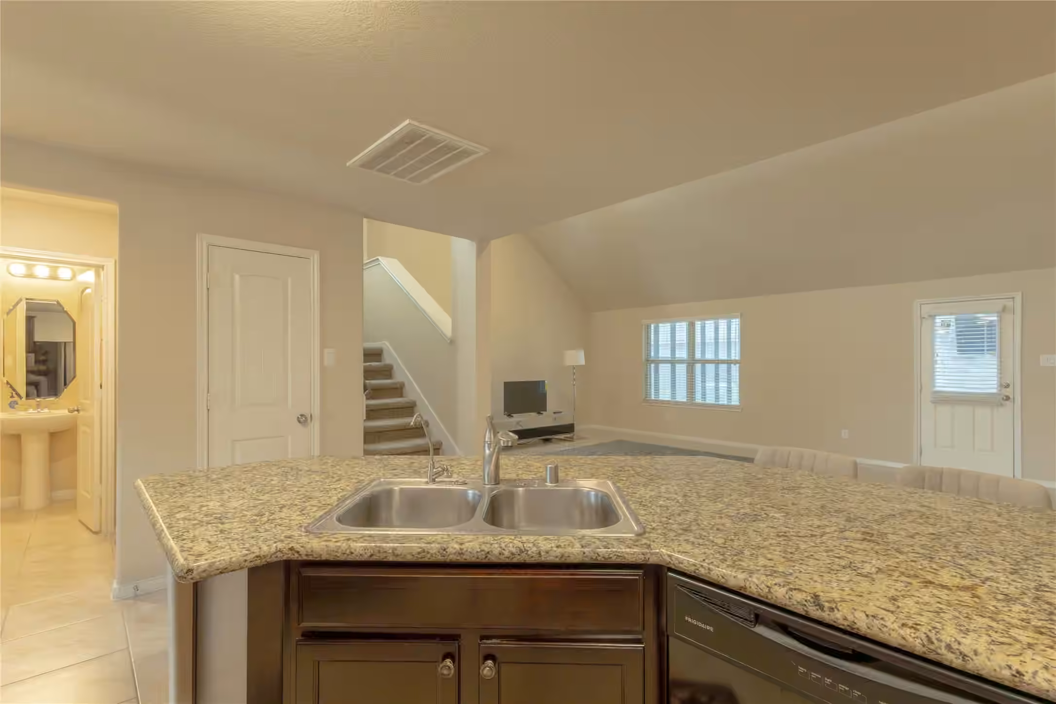 Photo 7 of 17718 Rose Summit Lane, Richmond, TX