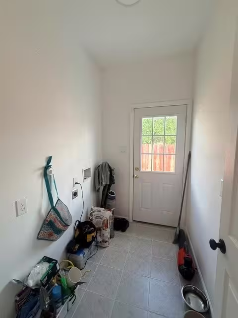 Photo 5 of 408 Miriam Avenue, Baytown, TX