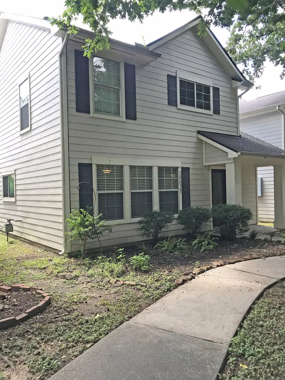 Photo 4 of 26877 Haileys Manor, Kingwood, TX