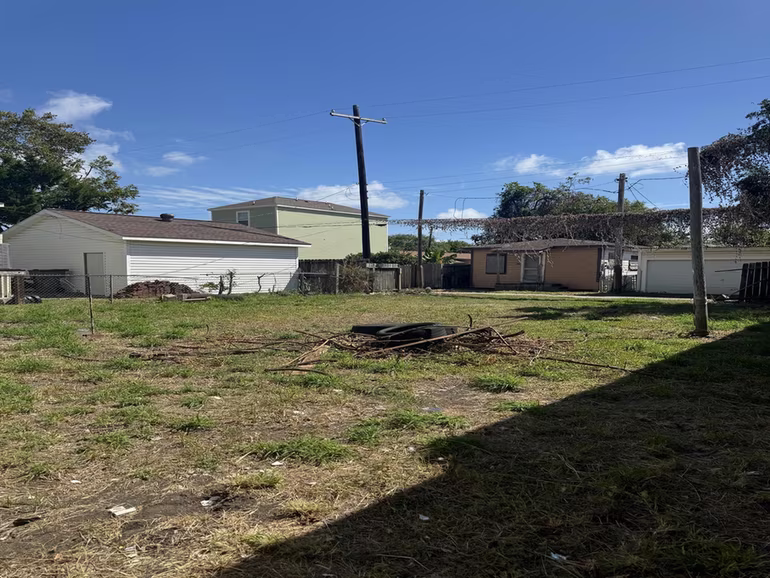 Photo 4 of 5407-5409 Avenue O, Galveston, TX