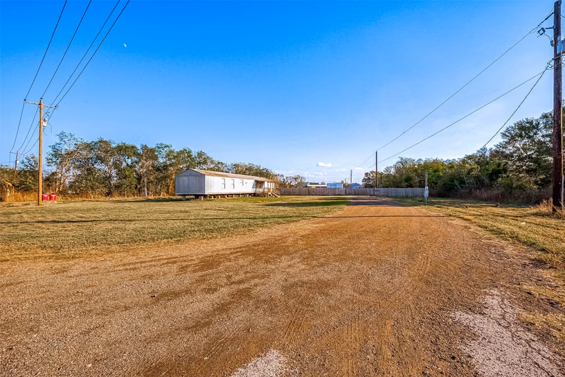 Photo 4 of 100 Mulcahy Street 264, Damon, TX