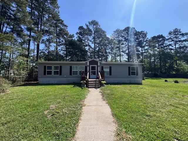 Photo of 320 County Road 2282, Cleveland, TX