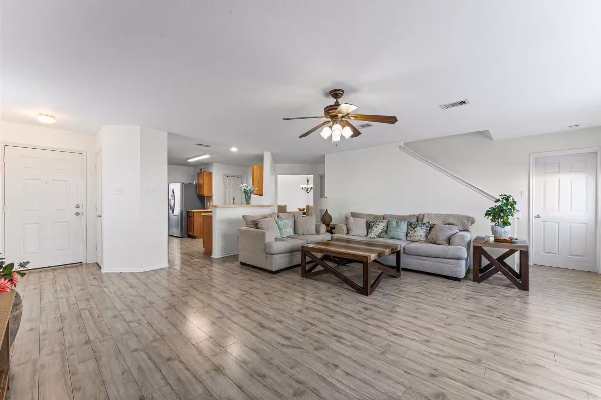 Photo 4 of 3538 Clipper Winds Way, Houston, TX