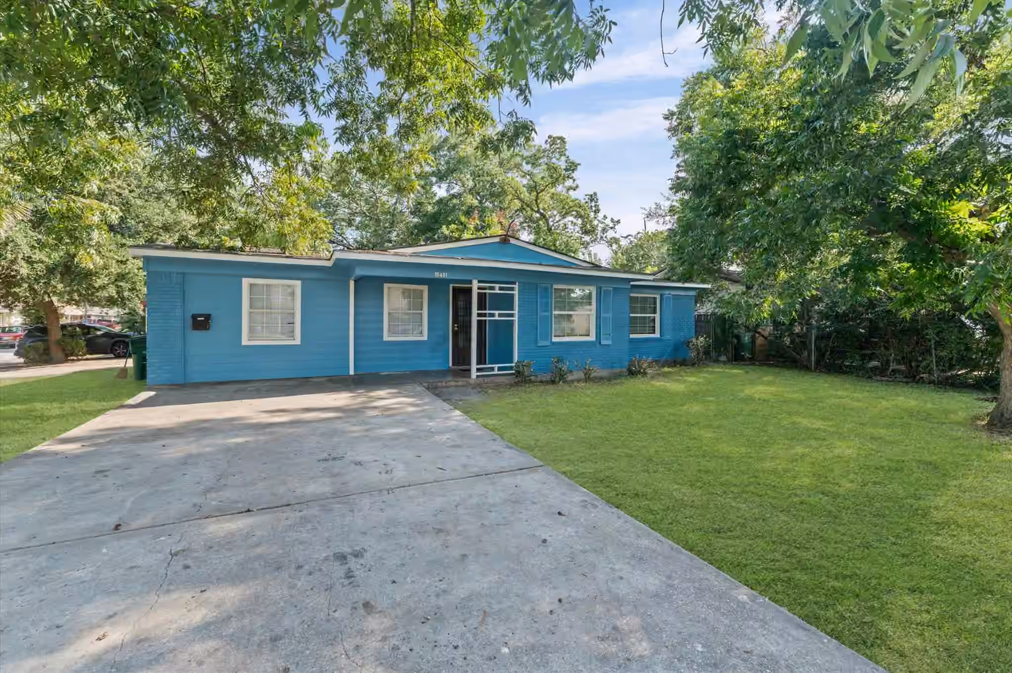 Photo of 10401 Bessemer Street, Houston, TX 77034