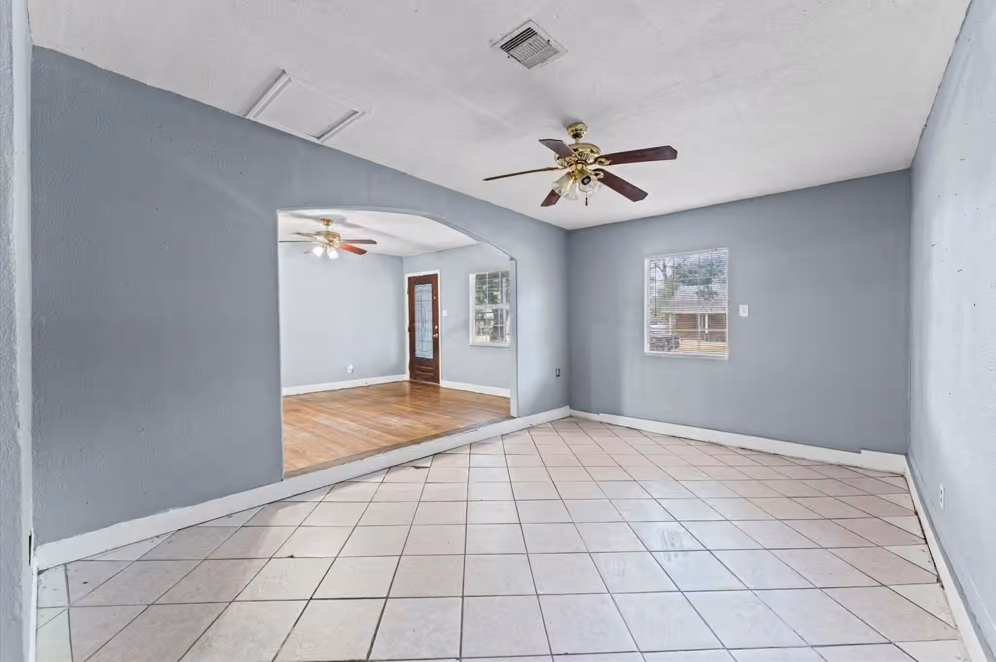 Photo 6 of 10401 Bessemer Street, Houston, TX