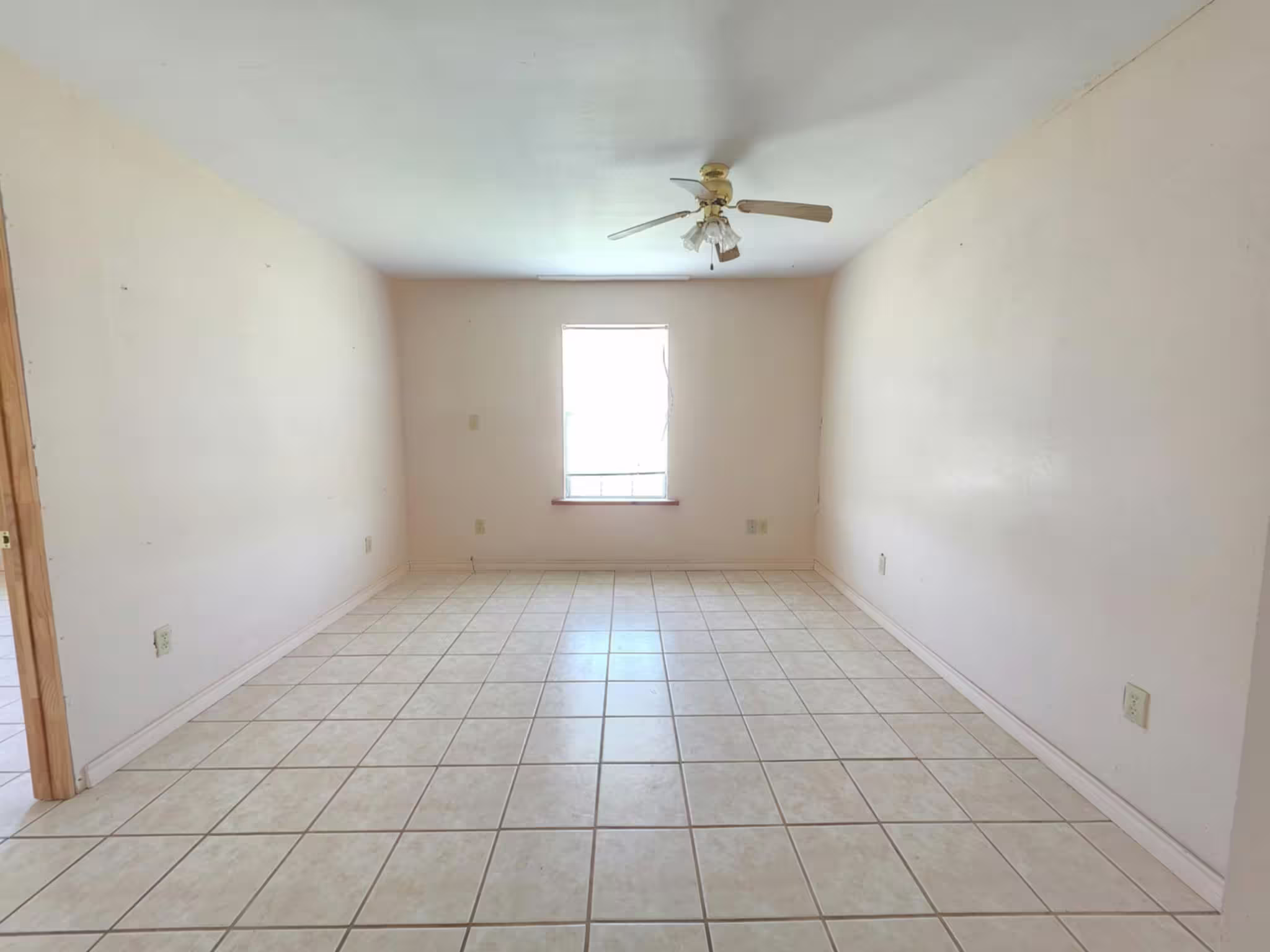 Photo 5 of 900 Mariner Street, Sargent, TX