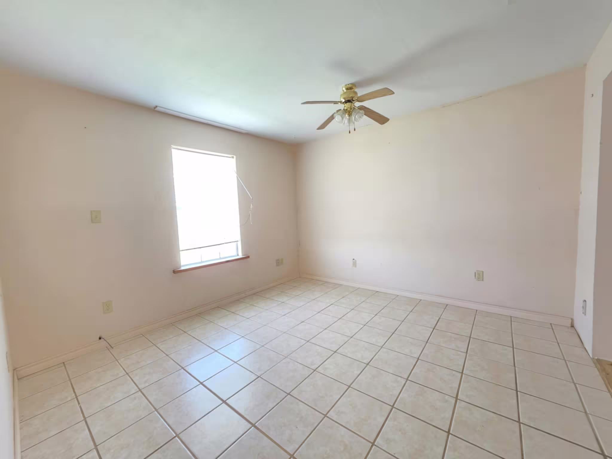 Photo 7 of 900 Mariner Street, Sargent, TX