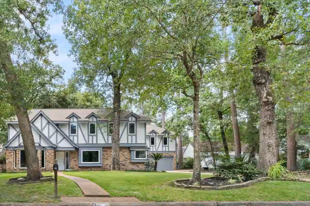 Photo 3 of 2106 Thousand Pines Drive, Houston, TX