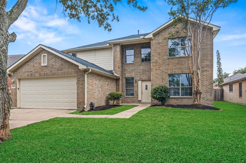 Photo 2 of 16306 Autumn Leigh Drive, Houston, TX