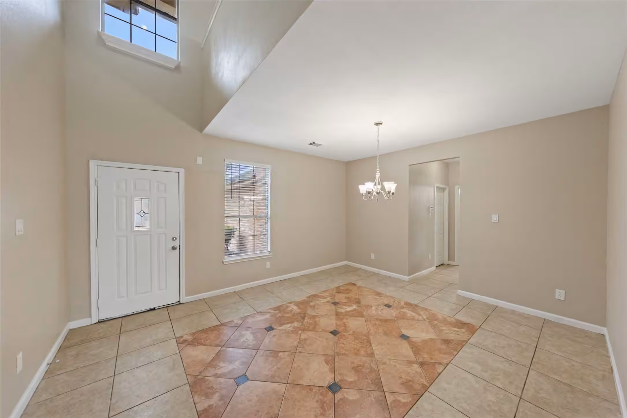 Photo 6 of 16306 Autumn Leigh Drive, Houston, TX