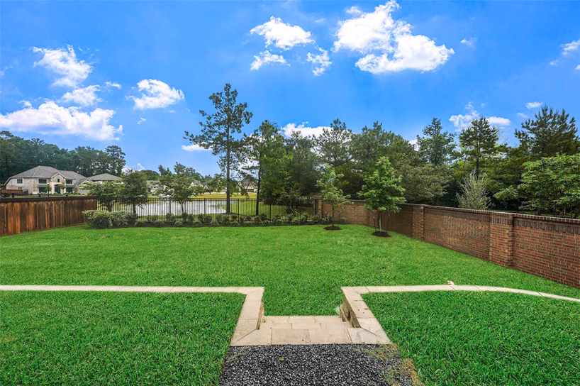 Photo 4 of 26806 Lakeside Mill Lane, Magnolia, TX