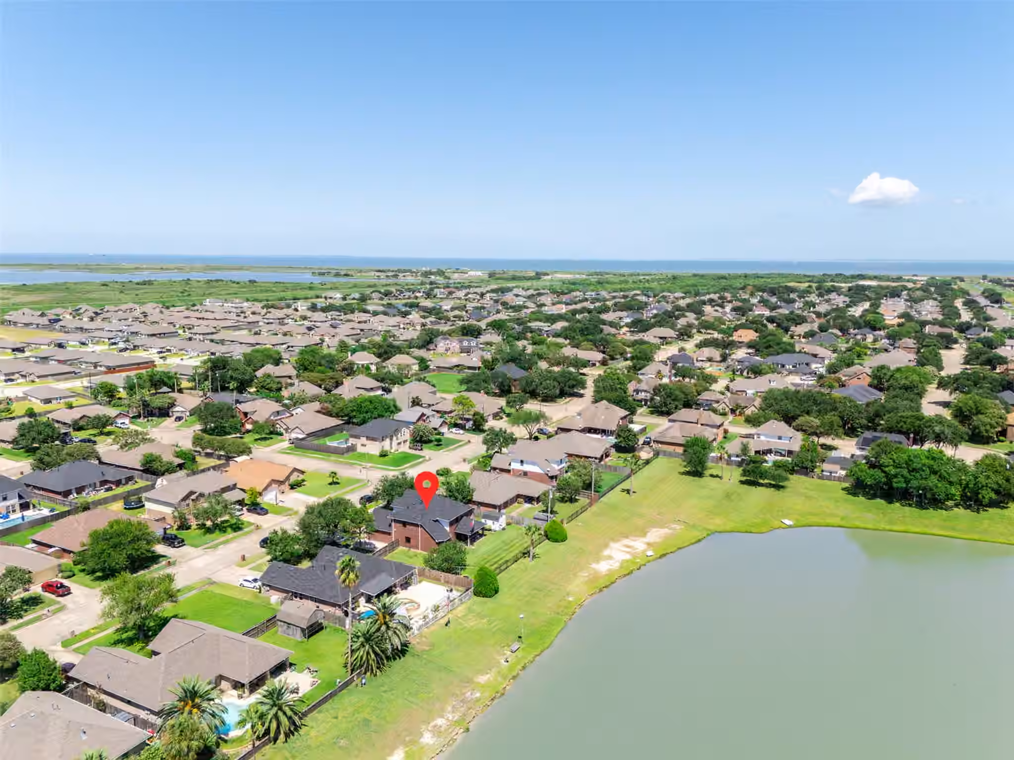 Photo 3 of 1205 28th Avenue N, Texas City, TX