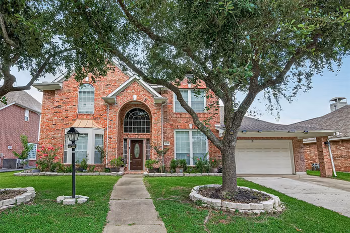 Photo 4 of 12318 Shadow Green Drive, Houston, TX