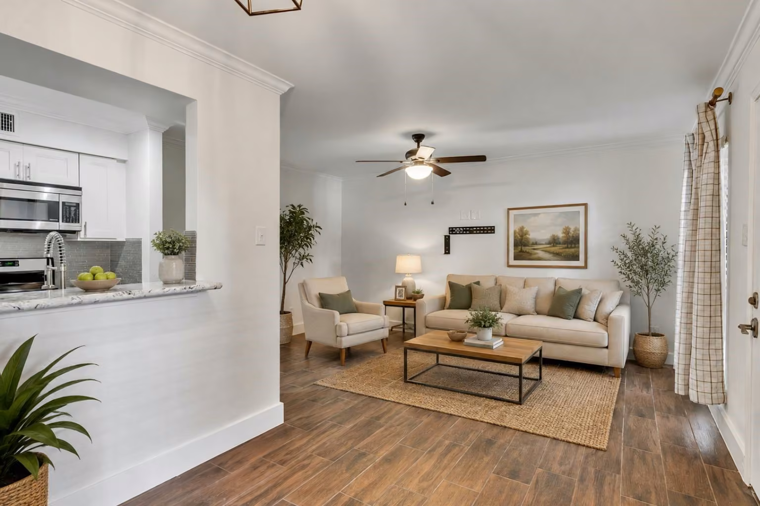 Photo 4 of 3402 Garrott Street 1, Houston, TX