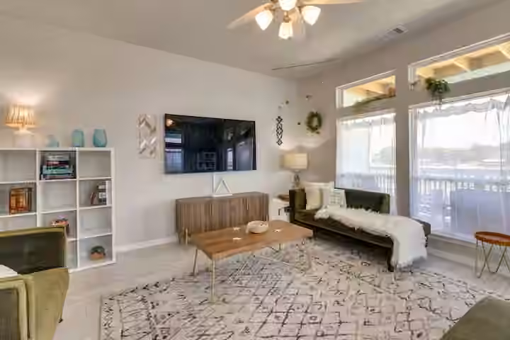 Photo 3 of 1111 San Jacinto Street, La Porte, TX