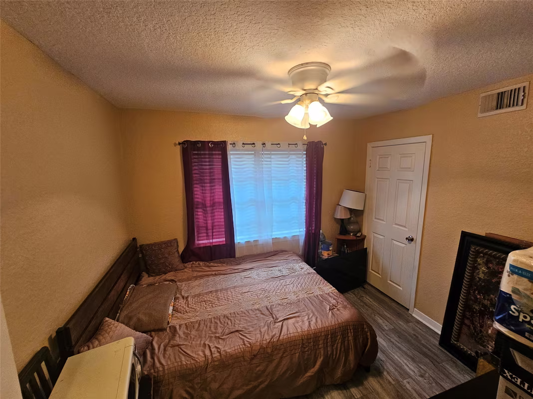 Photo 4 of 213 Linda Street, Deer Park, TX
