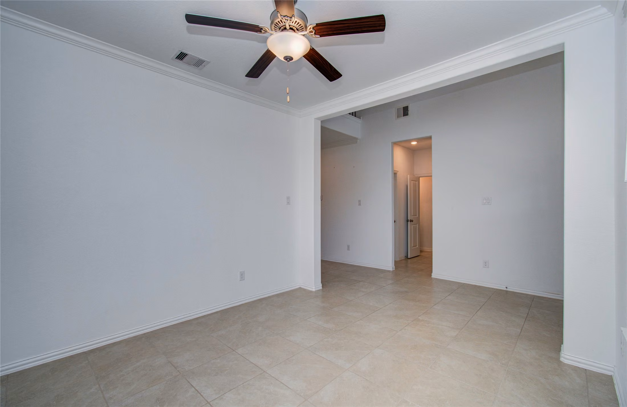 Photo 5 of 1706 Country Air Lane, Missouri City, TX