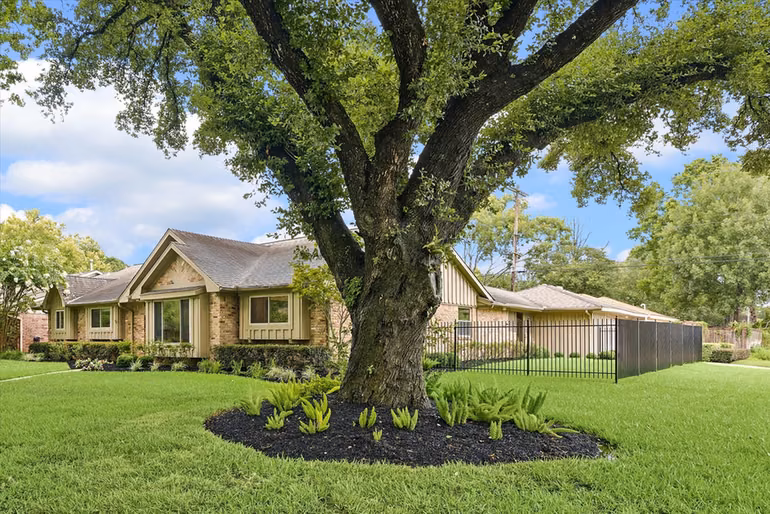 Photo 2 of 5442 Imogene Street, Houston, TX