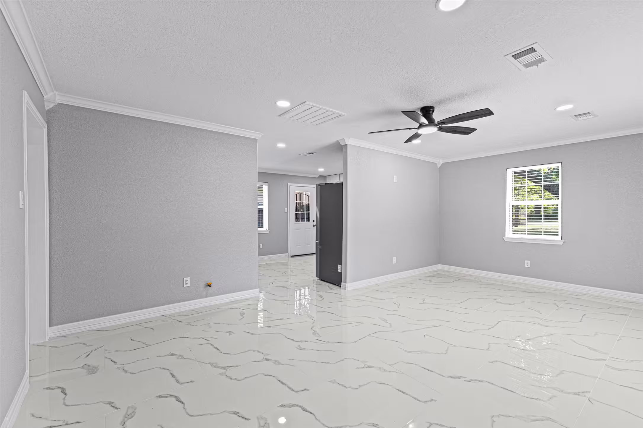 Photo 5 of 638 Cleo Street, Fresno, TX