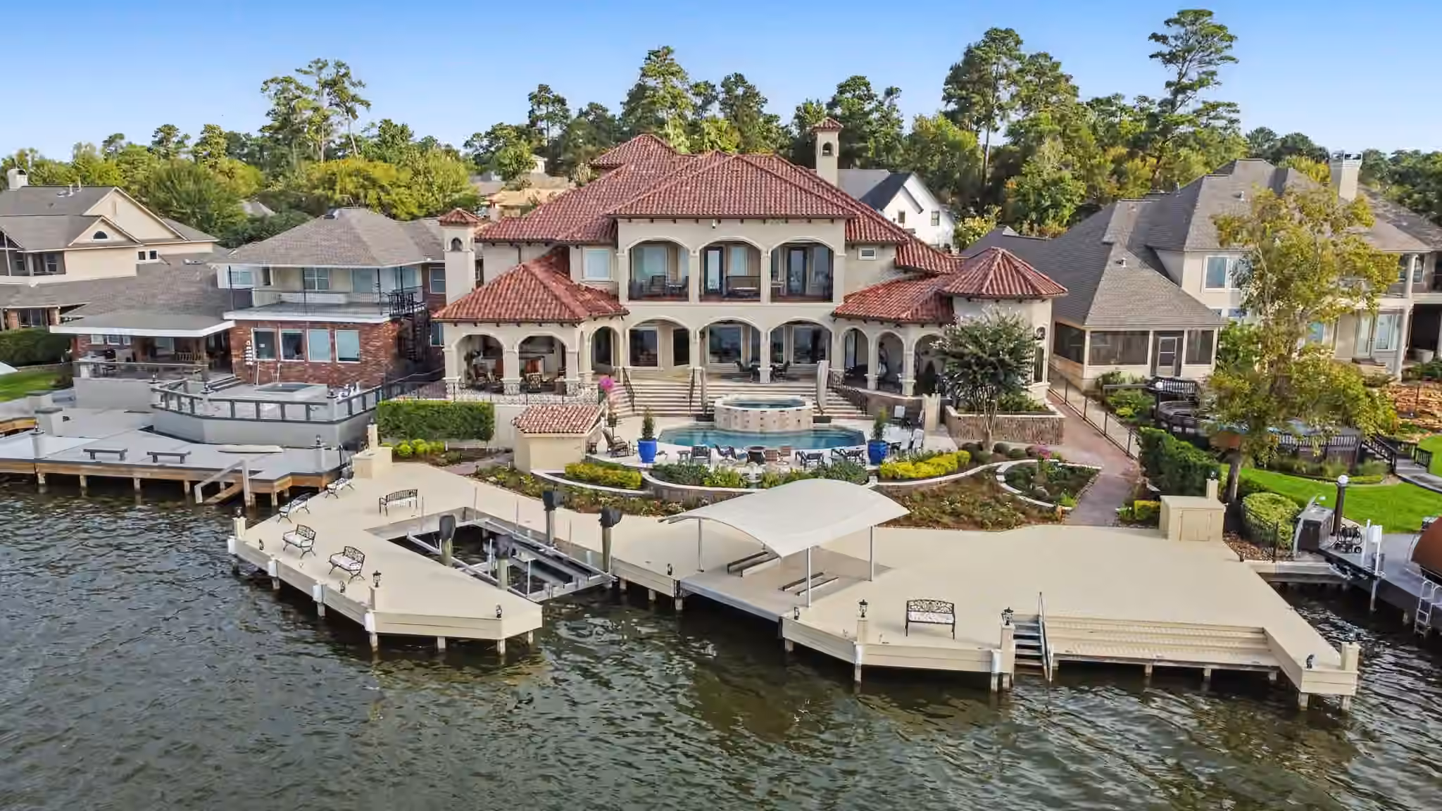 Photo of 116 W Shore Lane, Montgomery, TX 77356