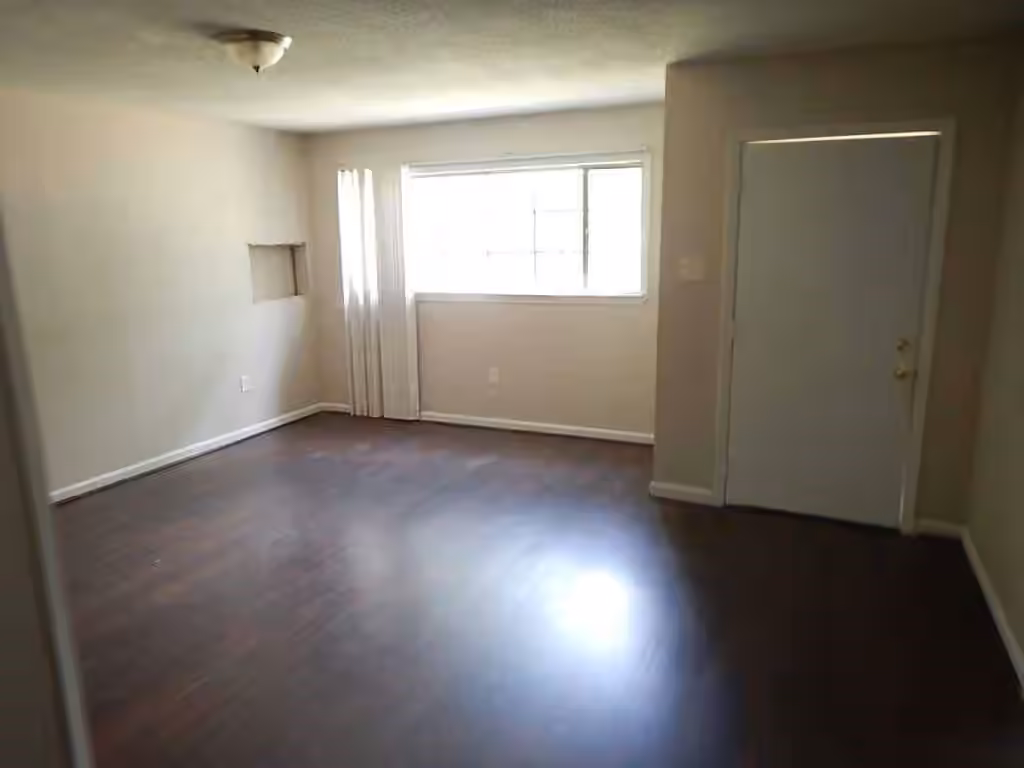 Photo 2 of 10109 Fairland Drive, Houston, TX