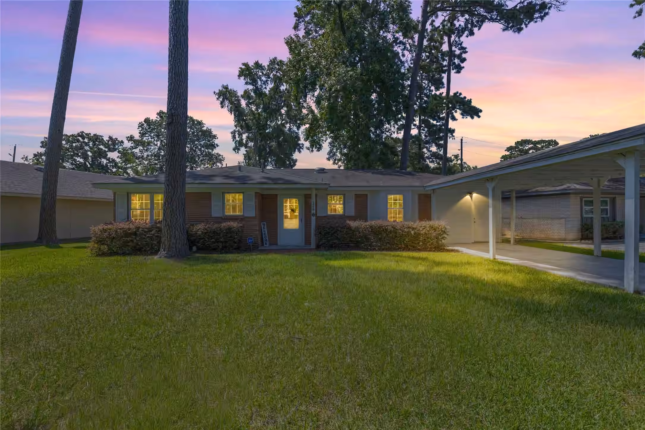 Photo 2 of 326 Broad Ripple Drive, Houston, TX