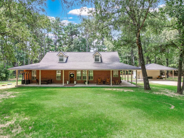 Photo of 5423 Country Court, Magnolia, TX