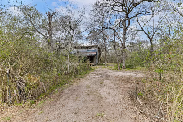 Photo 5 of 41414 S Brenda Lane, Magnolia, TX