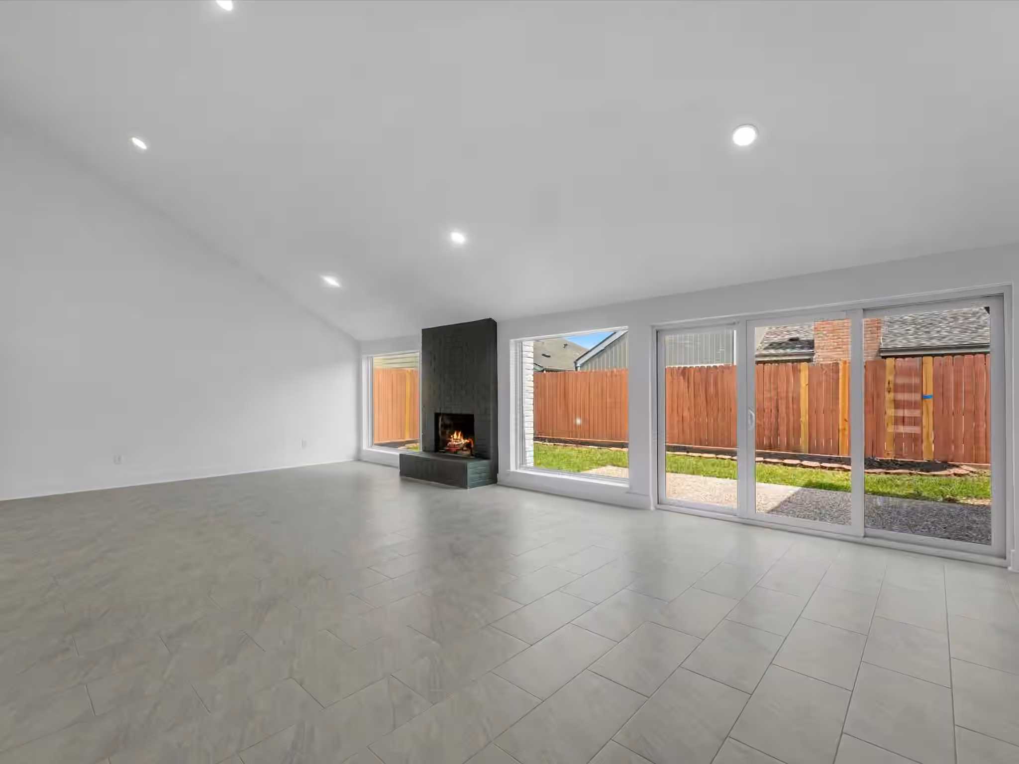 Photo 6 of 2231 Round Lake Drive, Houston, TX