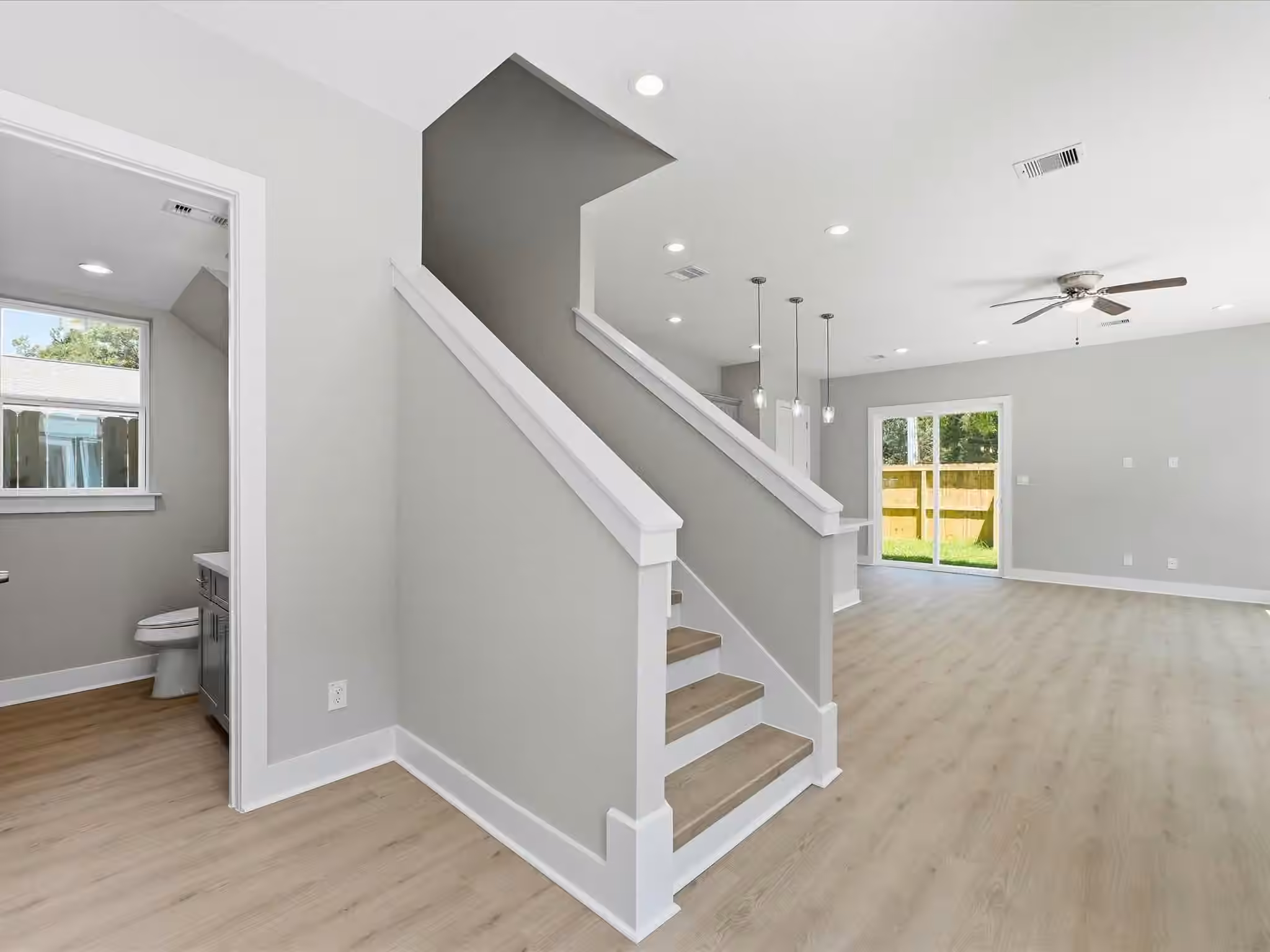 Photo 6 of 1937 Dewalt Street, Houston, TX