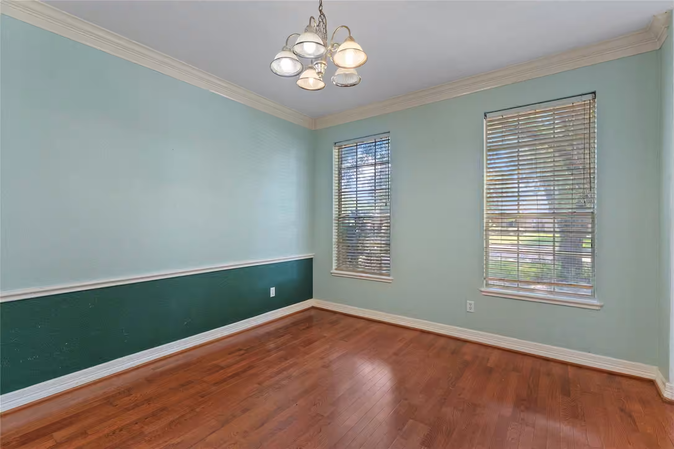 Photo 3 of 5819 Eldridge Glen Drive, Houston, TX