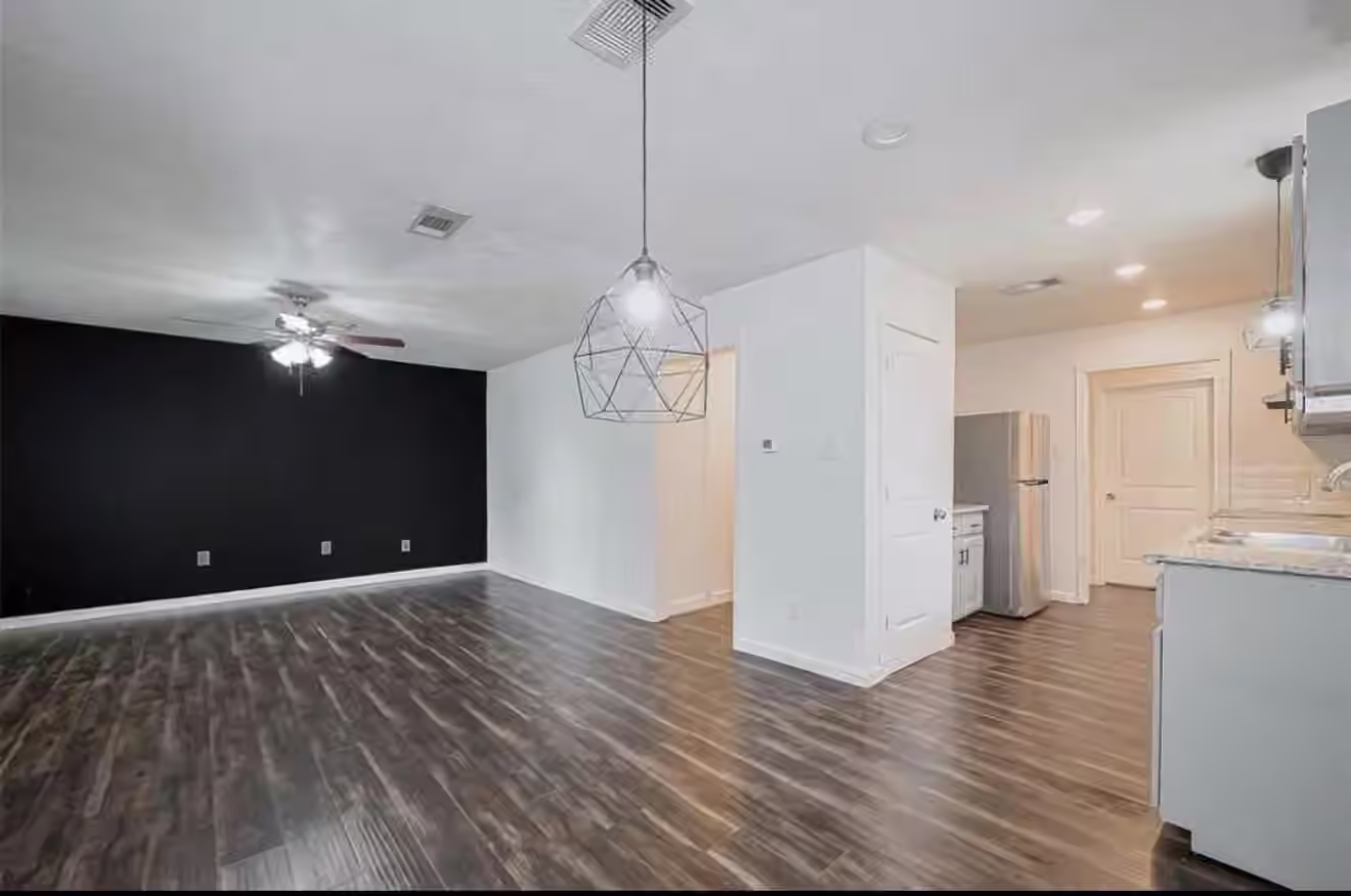 Photo 4 of 2604 Windsor Lane, Pasadena, TX