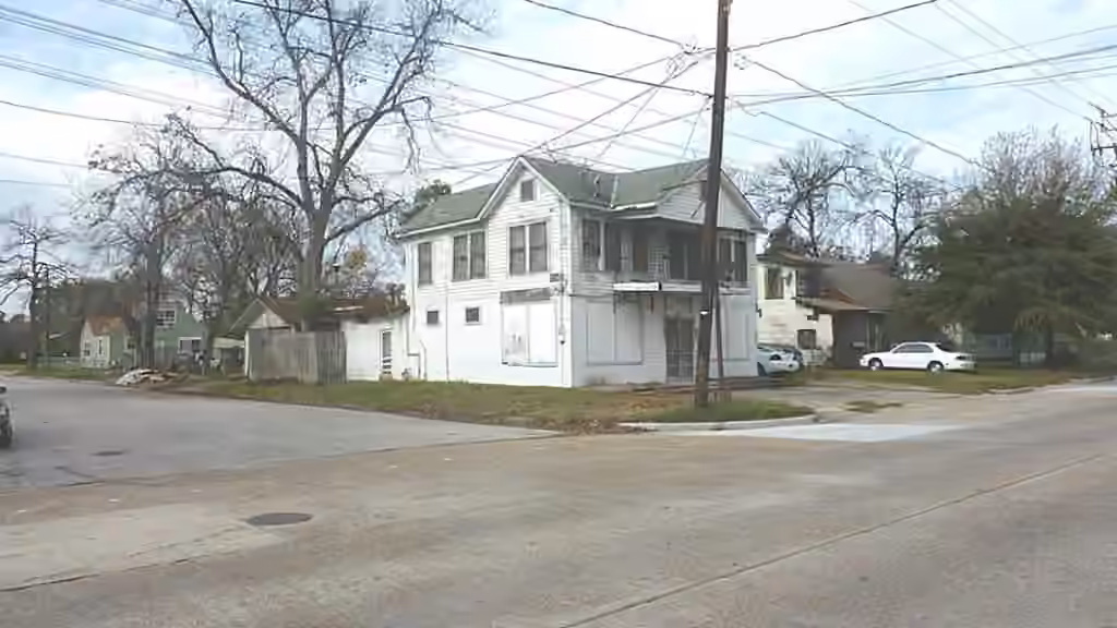 Photo 7 of 5501 Elysian Street, Houston, TX